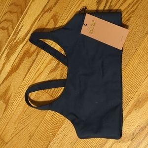 Girlfriend Collective Lou V-Back Sports Bra in Midnight